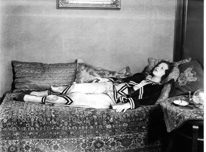 En sus años de reclusión marital (1)