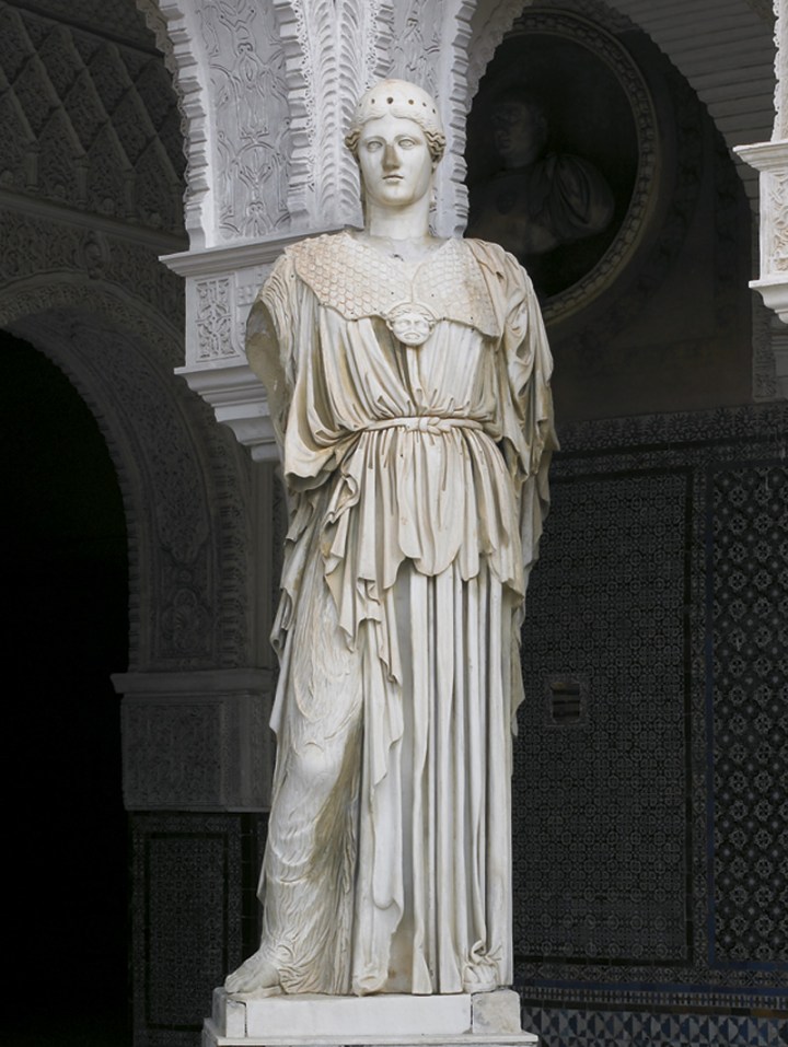 "Pallas Pacifera" del patio principal, la única copia del tipo “Athena Medici“ que se conserva junto con su cabeza. Casa de Pilatos, Sevilla.