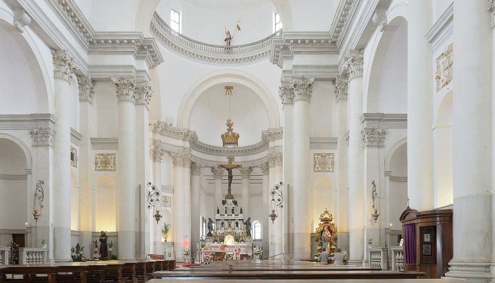 Chiesa_del_Redentore_interno_con_altare_isola_Giudecca_Venezia