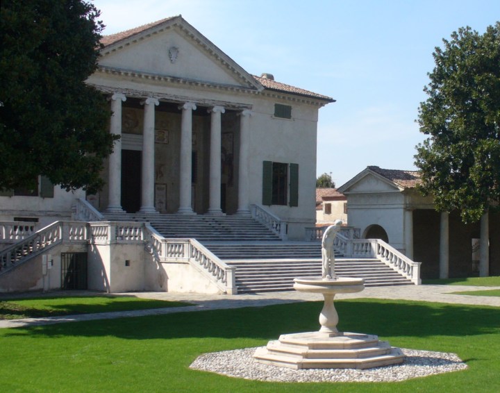Villa_Badoer-Scalinata