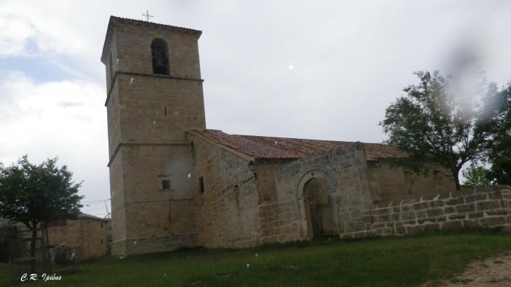 Iglesia de San Pedro en Villa Cadima.