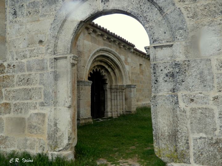 Iglesia de San Pedro en Villa Cadima.