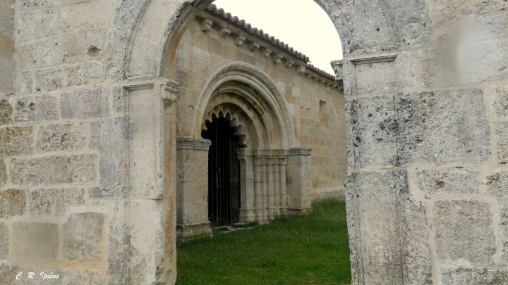 Iglesia de San Pedro en Villa Cadima.