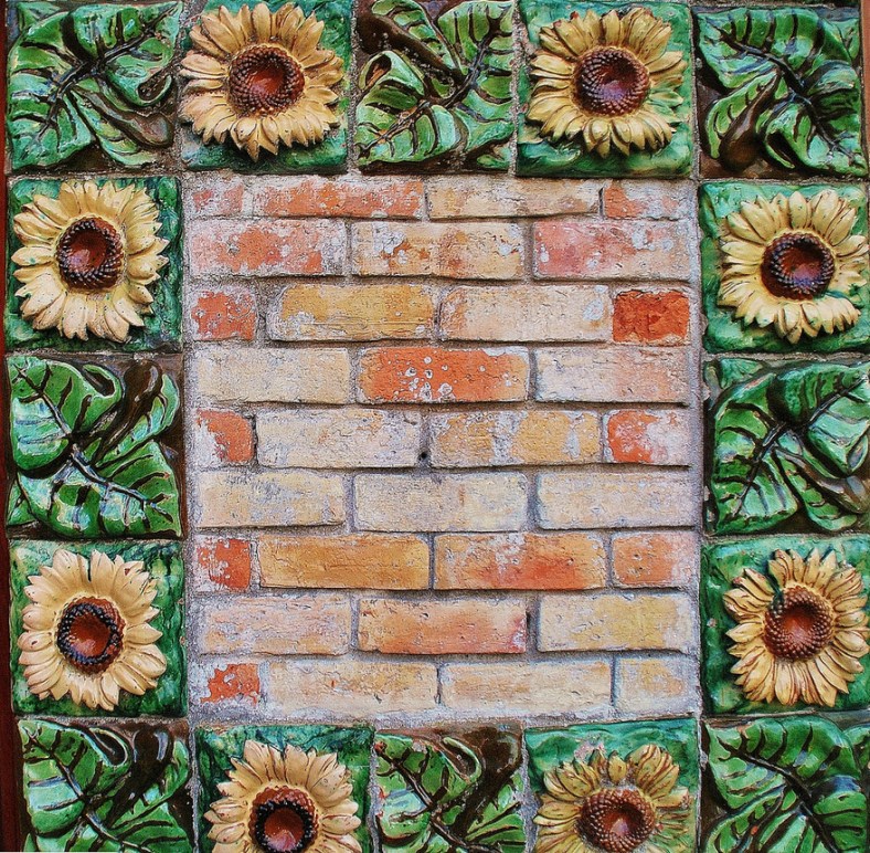 Piezas cerámicas de Girasoles.