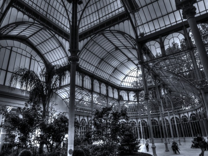 Cristal_walls_(4714558912)_tonemapped