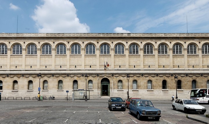 Front_bibliotheque_Sainte-Genevieve_Paris